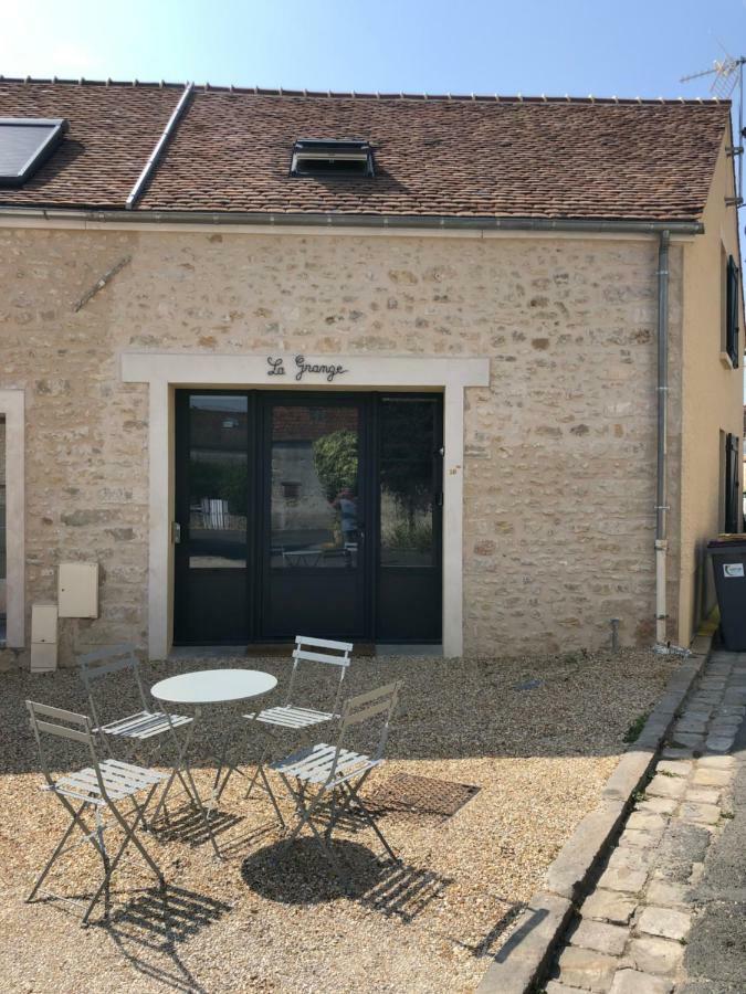La Grange Ury Exterior foto